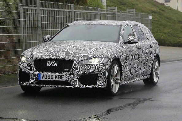 Jaguar XF Sportbrake spied