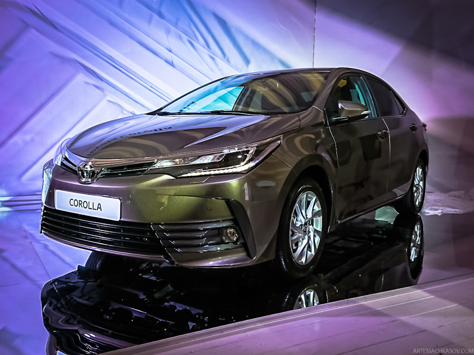 Toyota Corolla Altis facelift price and variants explained