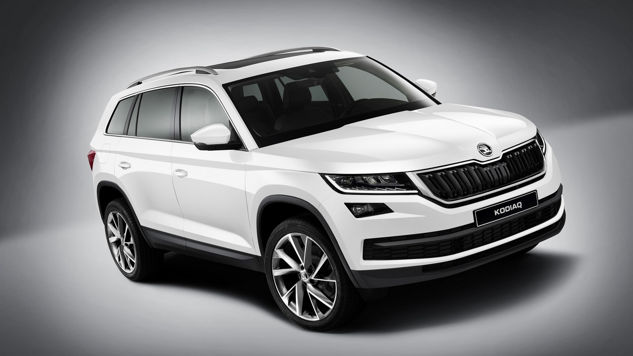 Skoda Kodiaq SUV spotted being tested in India