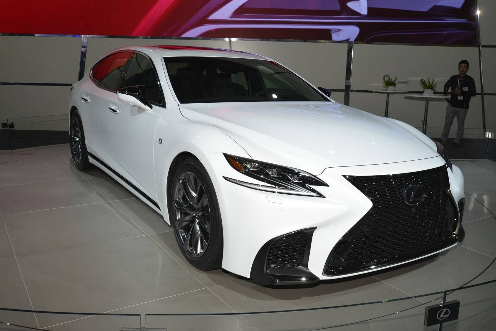 Lexus reveals LS F Sport at New York motor show