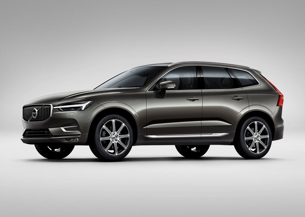 Volvo begins production of its new XC60 in Sweden