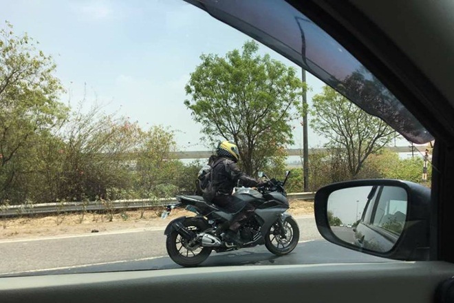 Spy pictures of Yamaha’s Fazer 25 testing in India