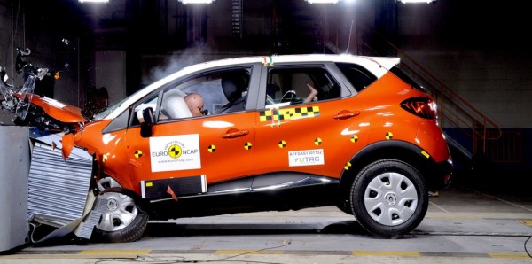 Renault Captur crash test