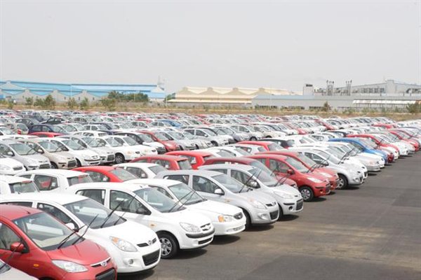 Passenger vehicle sales drop in June 