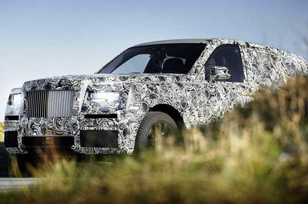 Rolls-Royce Will Launch Its First AWD Cullinan in 2018