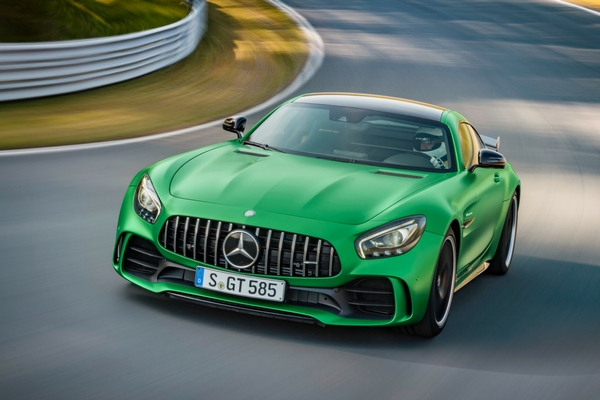 Mercedes-AMG to Launch GT R Soon