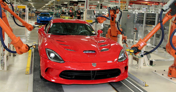 Last Dodge Viper Rolls Off Production Line