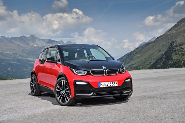 BMW Reveals More Powerful i3s 