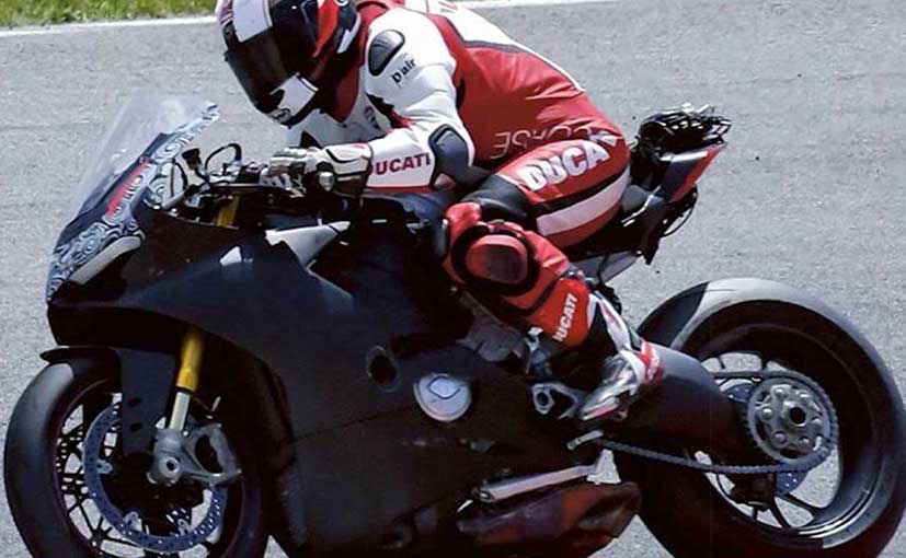 Upcoming Ducati V4 Spotted Testing