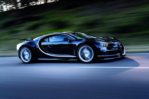 Bugatti Chiron to Finally Get Electrified