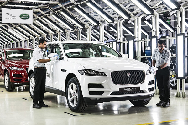 Jaguar’s Locally Assembled F-Pace is Cheaper by ₹20 Lakh