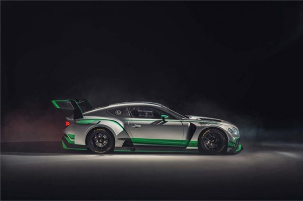 Bentley shows new Continental GT3. 