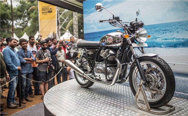 Royal Enfield shows its 650 Twins.