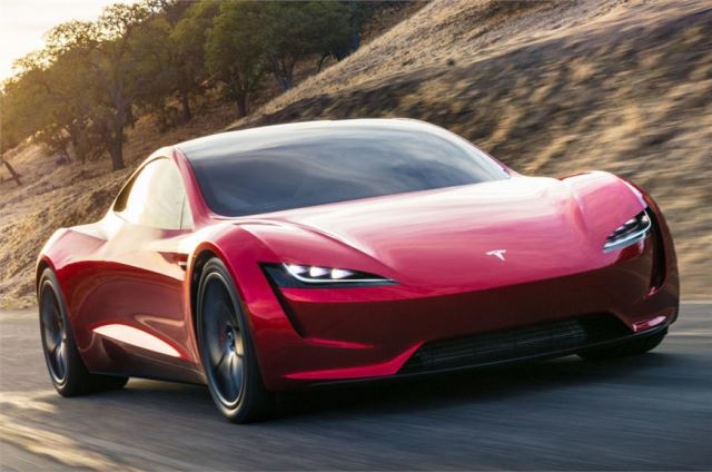 Tesla will Introduce Faster Versions of the Roadster in the Future