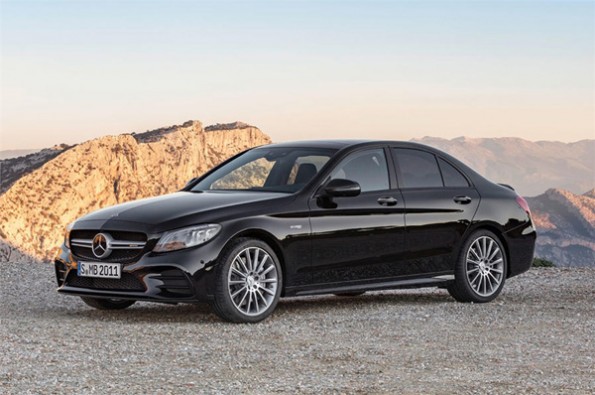 Mercedes-AMG shows facelifted C 43.