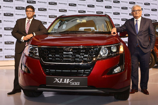 Mahindra launches its facelifted XUV500 