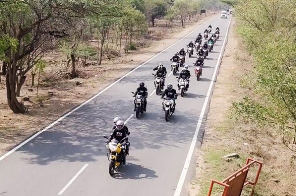 TVS Apache Owners Group ride.