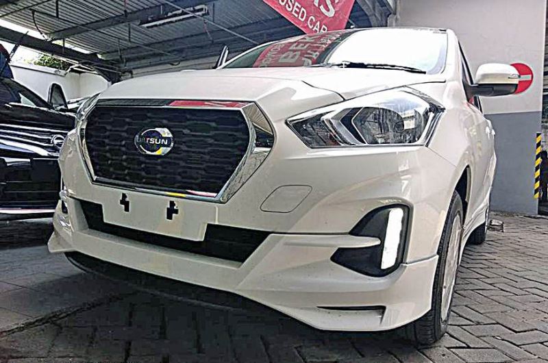 Facelifted Datsun Go spotted testing