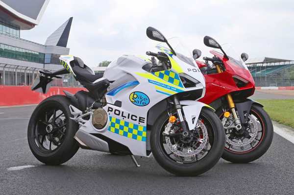 UK police gets Ducati Panigale V4 