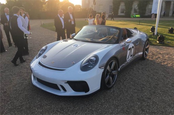 Porsche reveals 911 Speedster.