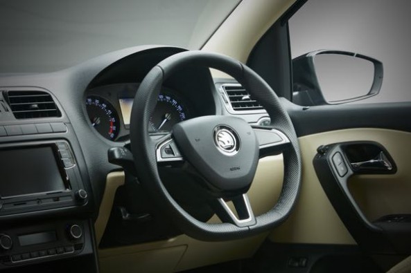 Skoda Rapid Onyx Interior