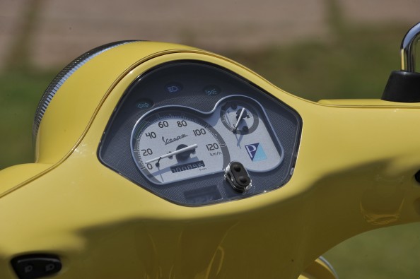 the instrument console has basic functionality, but gels well with the overall retro theme of the bike. 