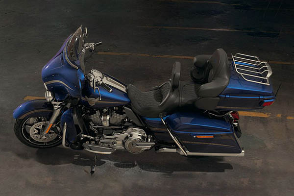 harley-davidson cvo limited 